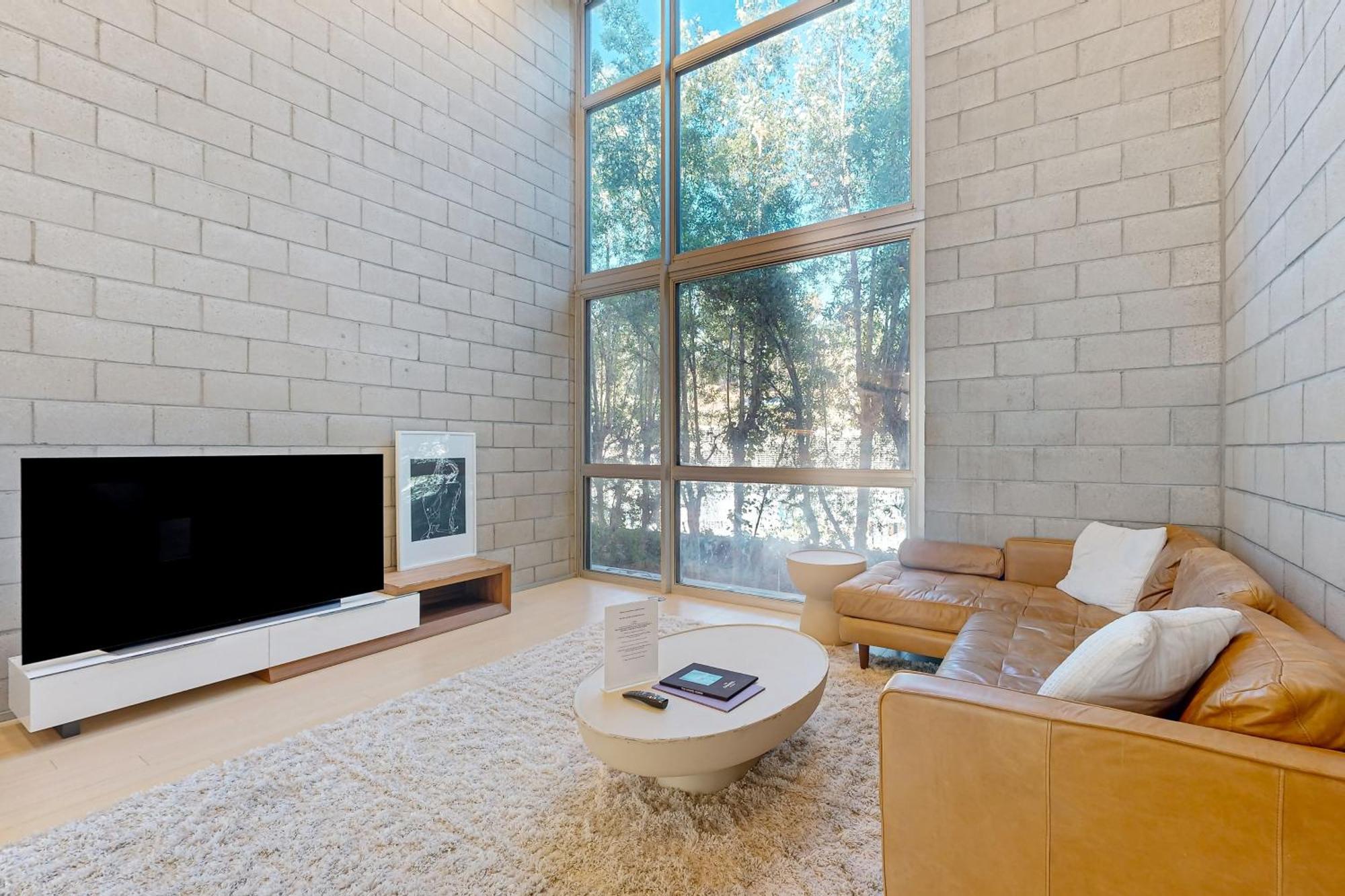 Holiday home Modern Loft-style Townhouse In Angeles *